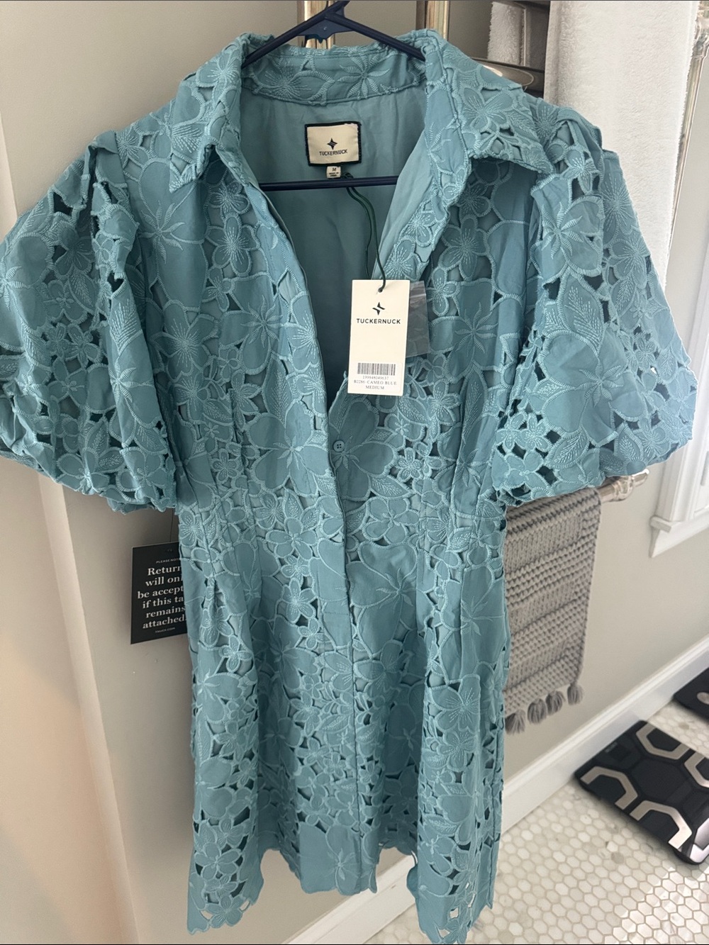 Tuckernuck
Cameo blue eyelet mini Delaney dress - Picture 2 of 4